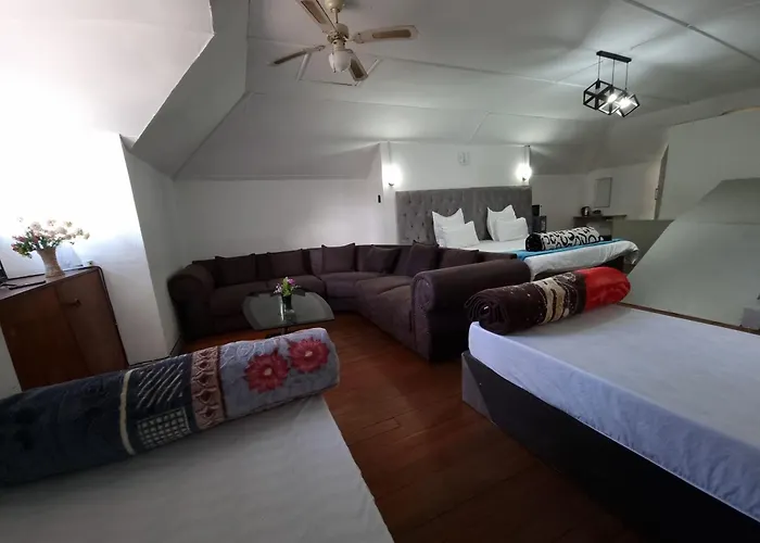 Ojong\'S Court Bellville